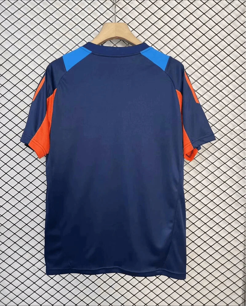 25/26 UNIVERSIDAD DE CHILE TRAINING