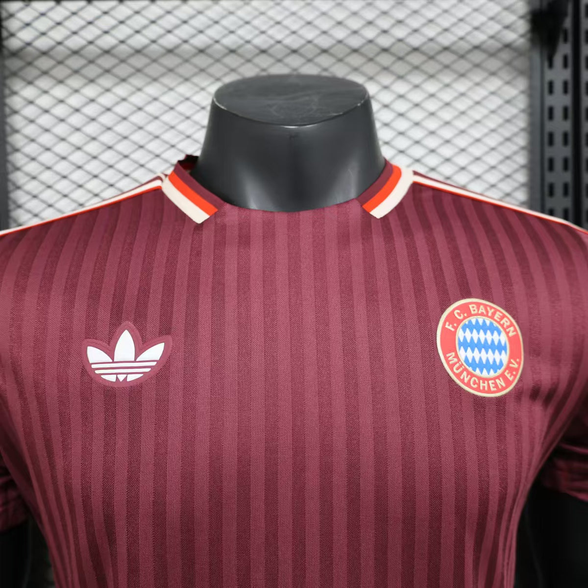 25/26 BAYERN MUNICH 125th ANNIVERSARY WINE PLAYER VERSION