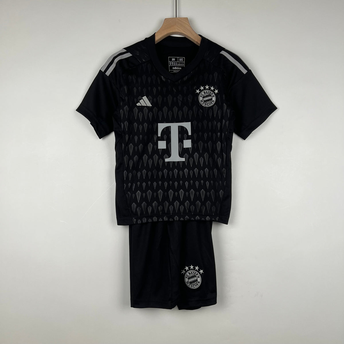 KIT INFANTIL BAYERN MÚNICH II 23/24
