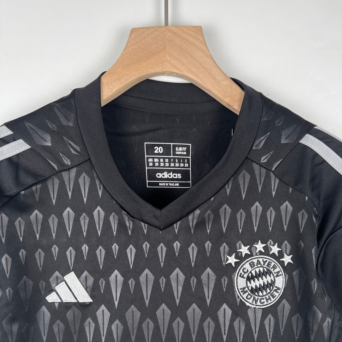 KIT INFANTIL BAYERN MÚNICH II 23/24