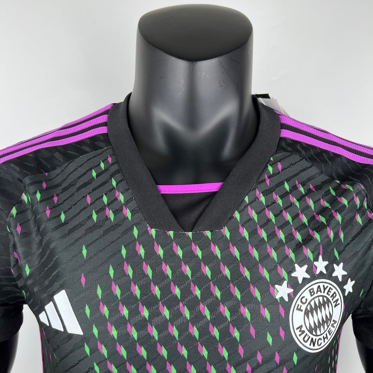 EDICIÓN ESPECIAL II DEL BAYERN MÚNICH 23/24 HOMBRE (VERSIÓN JUGADOR)