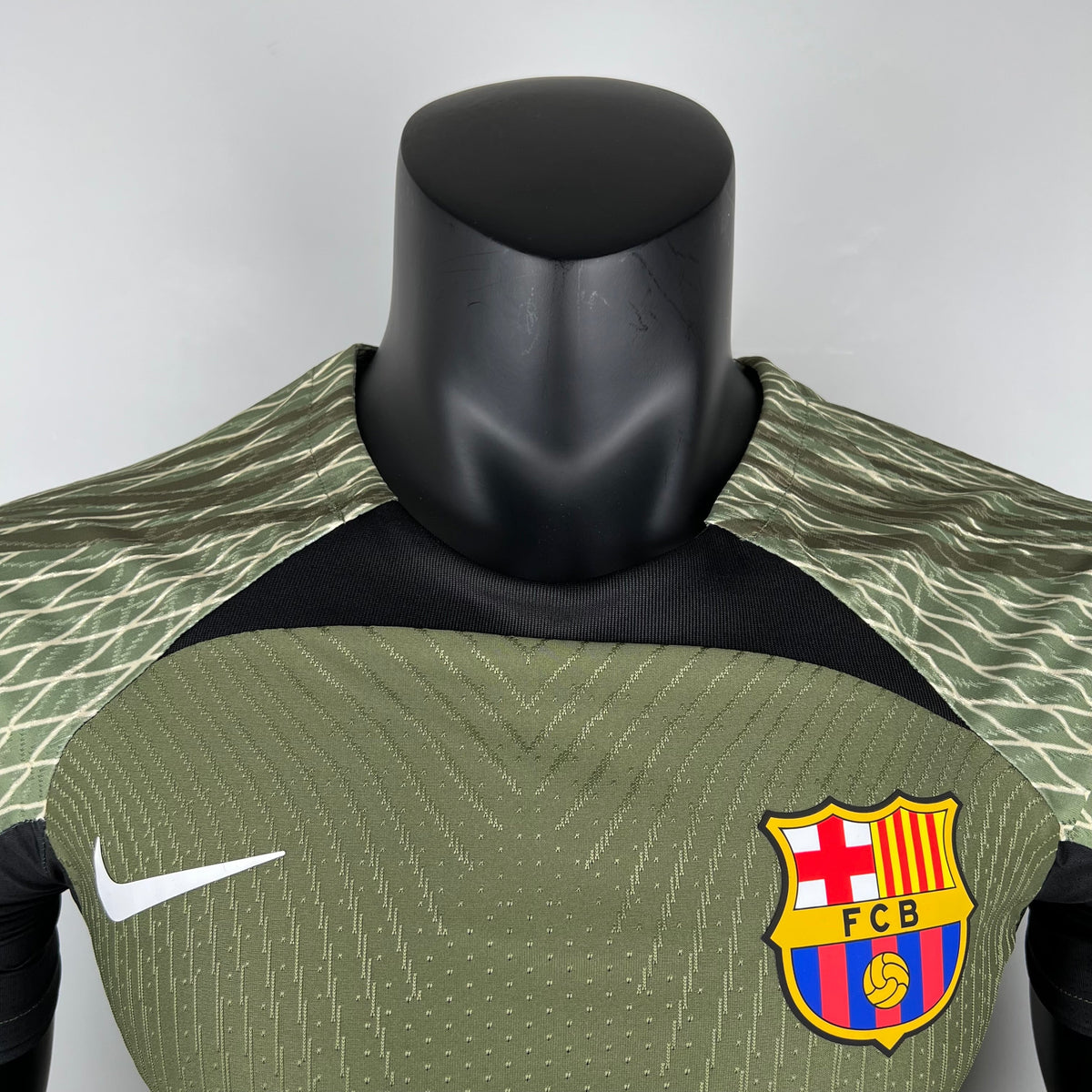 BARCELONA TRAINING II 23/24 MEN (PLAYER VERSION)