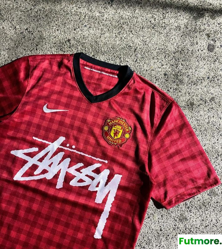 12/13 MANCHESTER UNITED RETRO STUSSY
