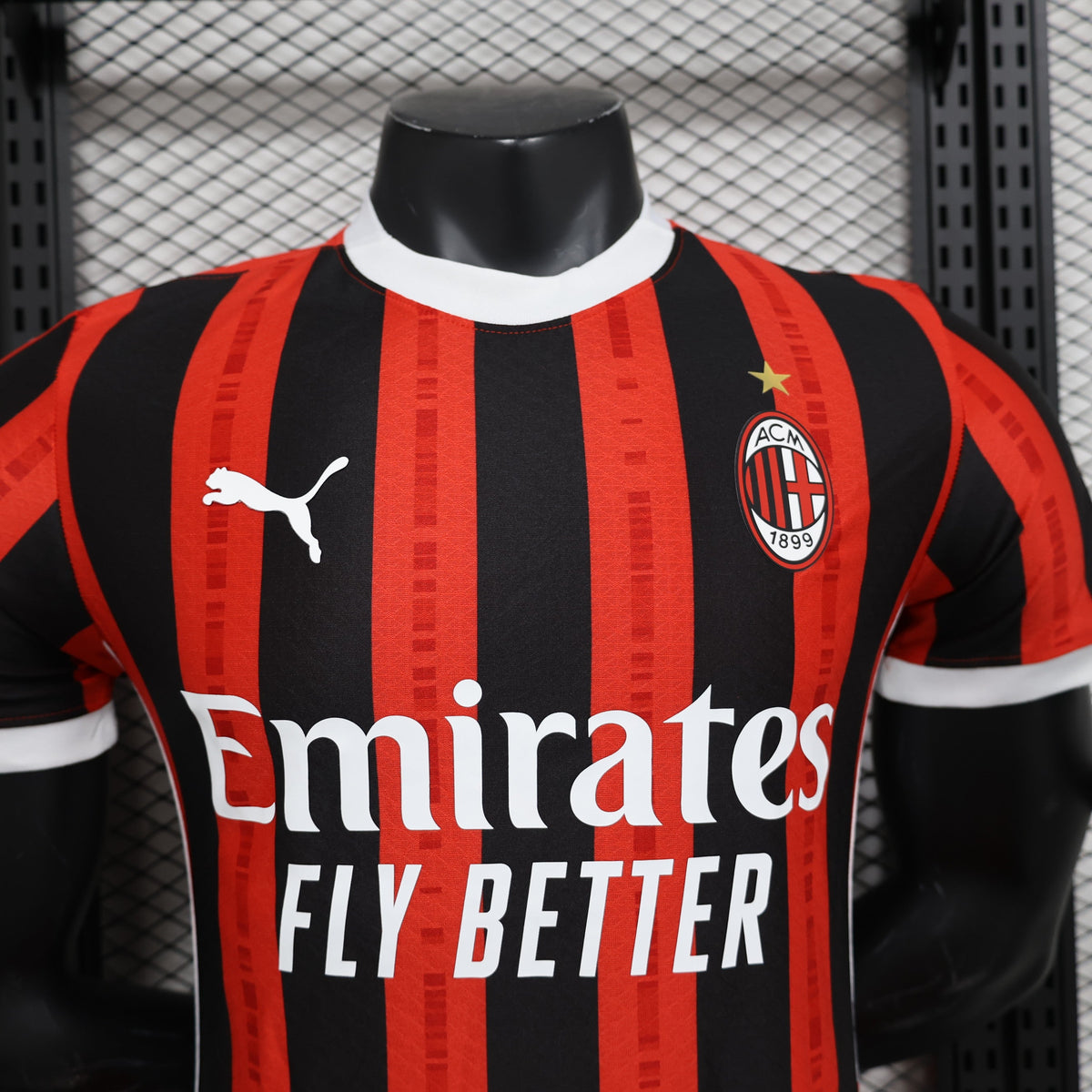 MILAN I 24/25 MEN (PLAYER VERSION)