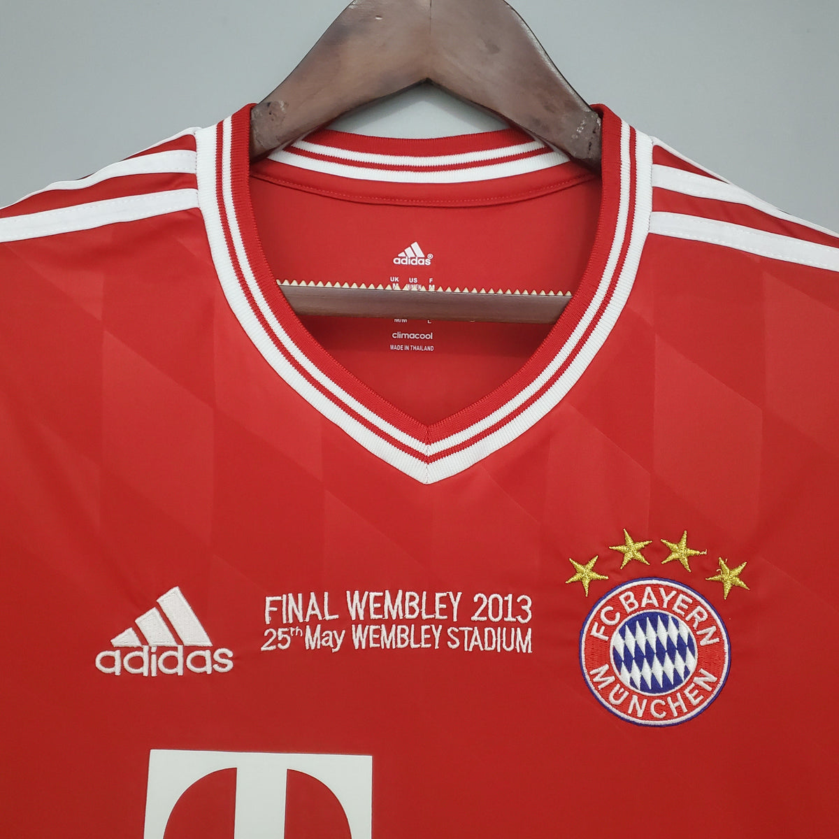BAYERN MÚNICH I 2013 HOMBRE (RETRO)