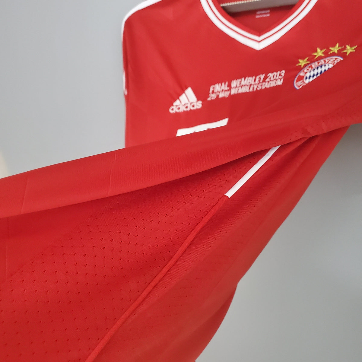 BAYERN MÚNICH I 2013 HOMBRE (RETRO)