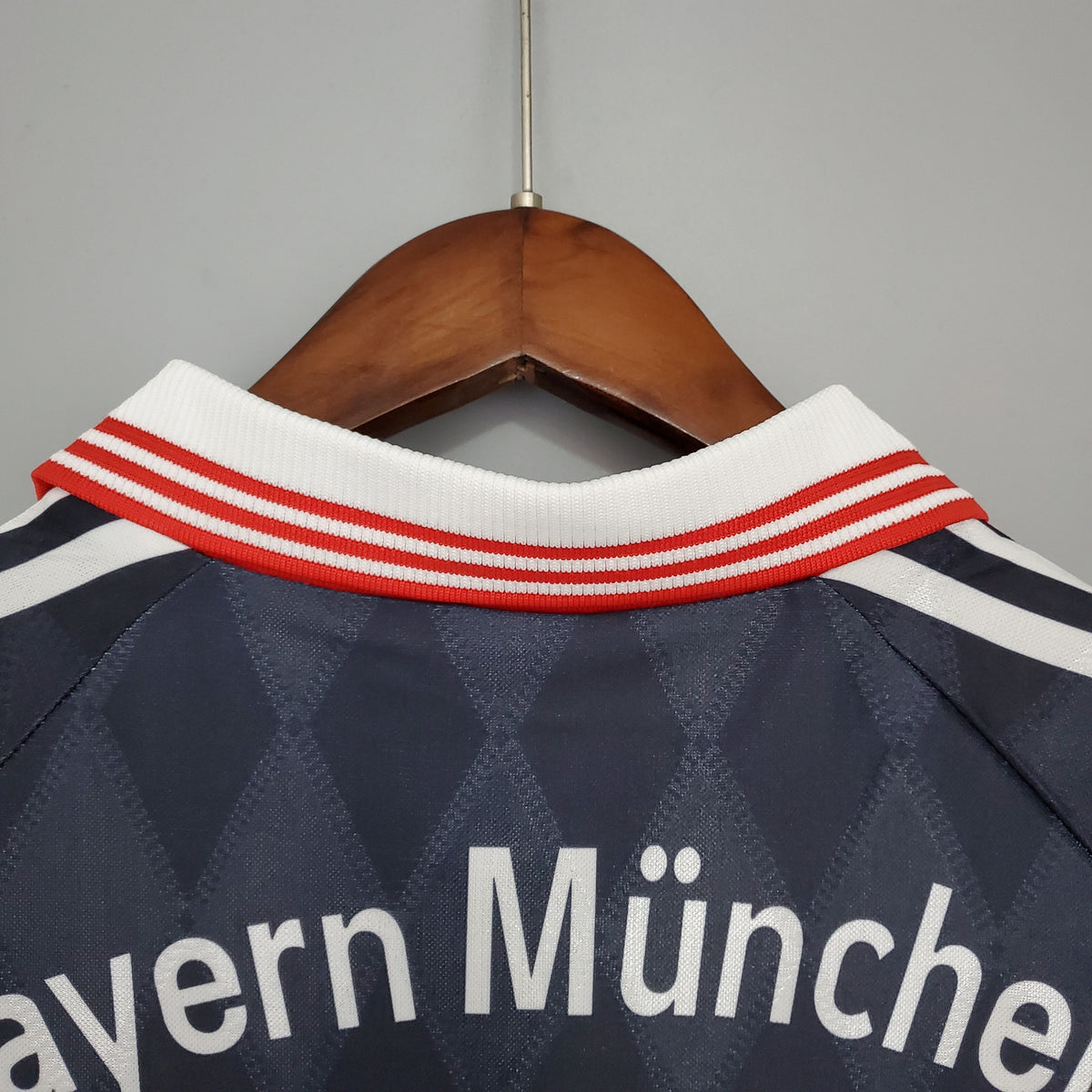 BAYERN MÚNICH I 97/98 HOMBRE (RETRO)