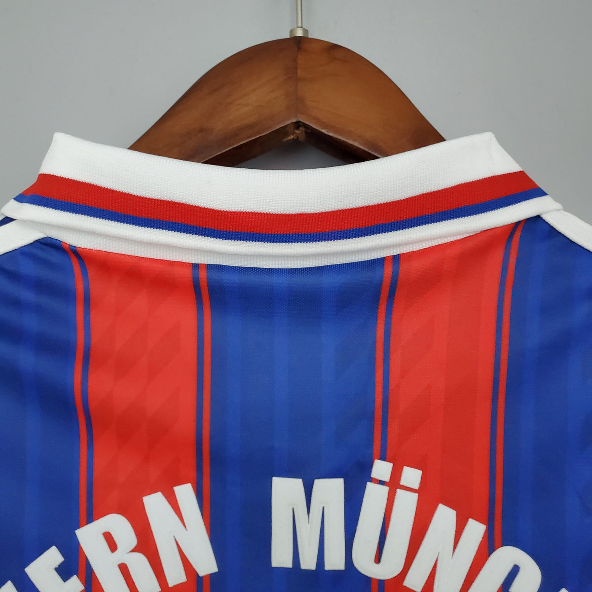 BAYERN MÚNICH I 95 HOMBRES (RETRO)