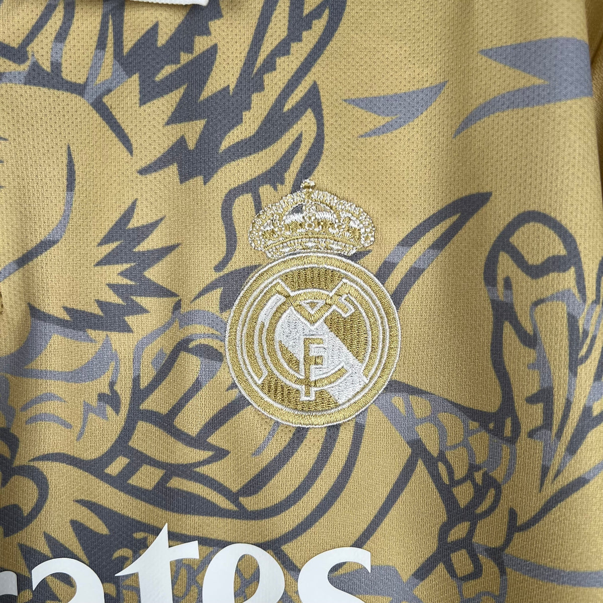 ريال مدريد الإصدار الخاص الثاني 23/24 رجال